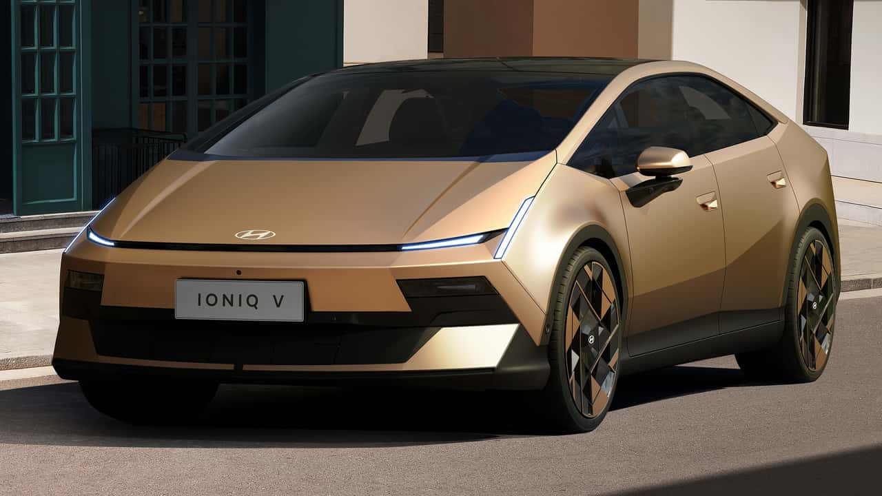 2027 Hyundai Ioniq V