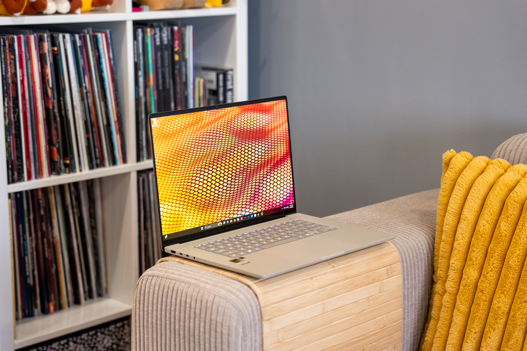 Asus Zenbook A16
