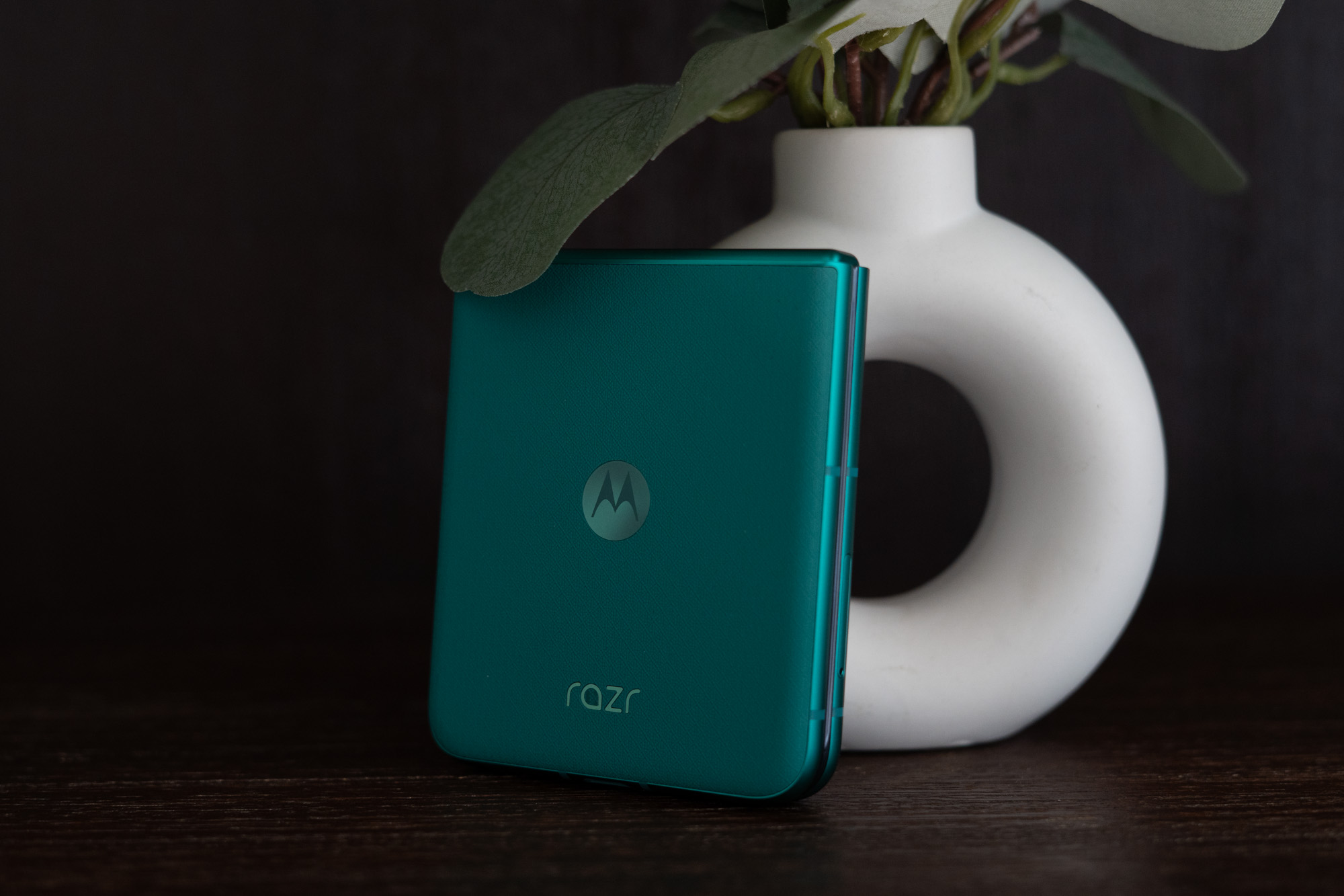Motorola Razr 2026 in green color option