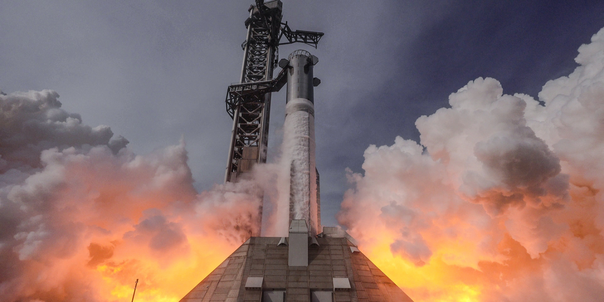 SpaceX статичні вогні Бустера 19 перед польотом Starship 12