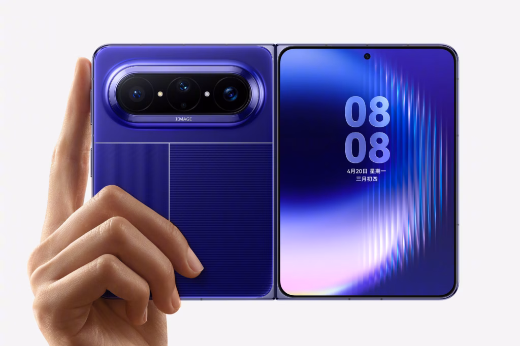 Huawei випереджає Apple та Samsung з новим широким складаним телефоном Huawei випереджає Apple та Samsung з новим широким складаним телефоном