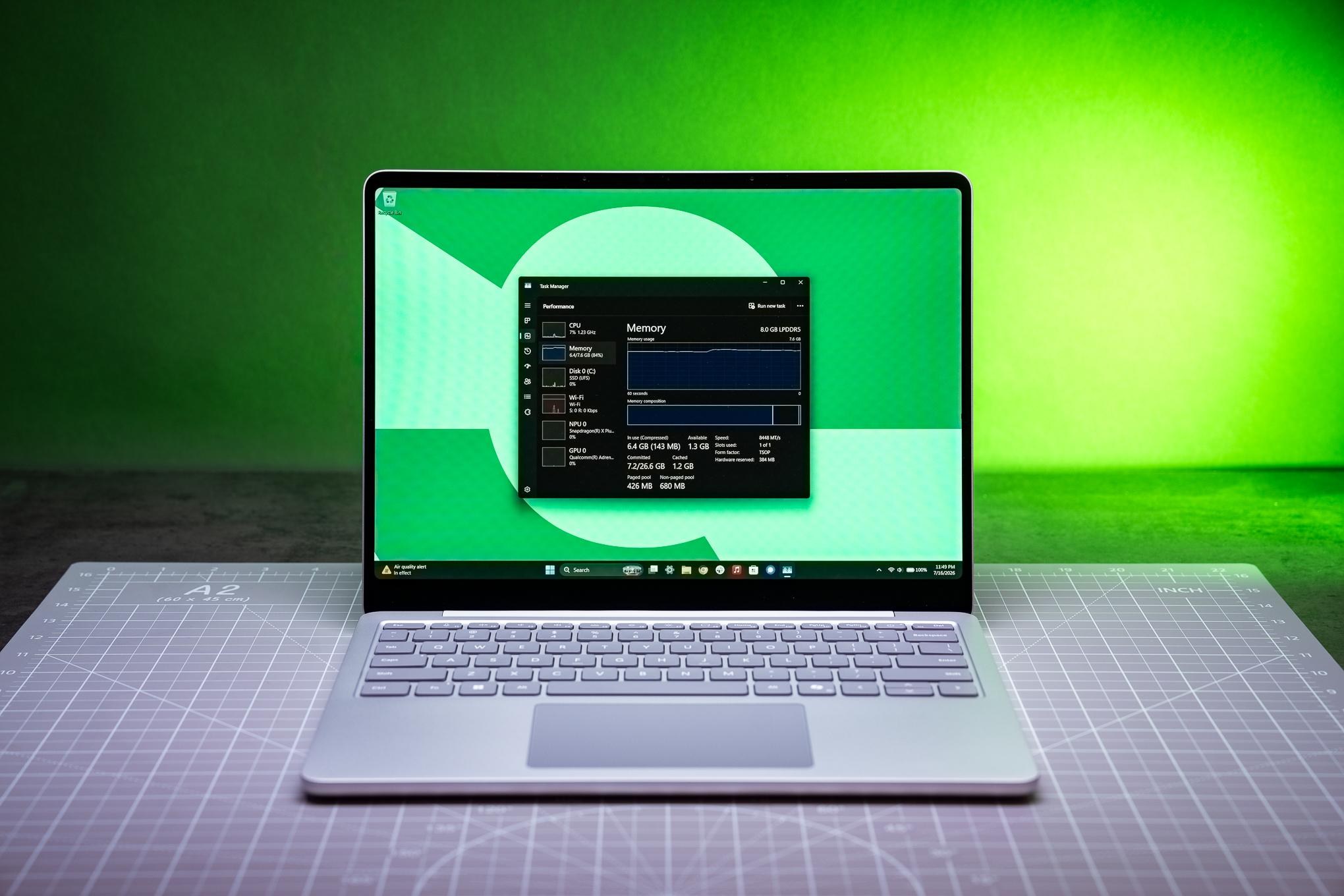Microsoft Surface Laptop 13 дюймів
